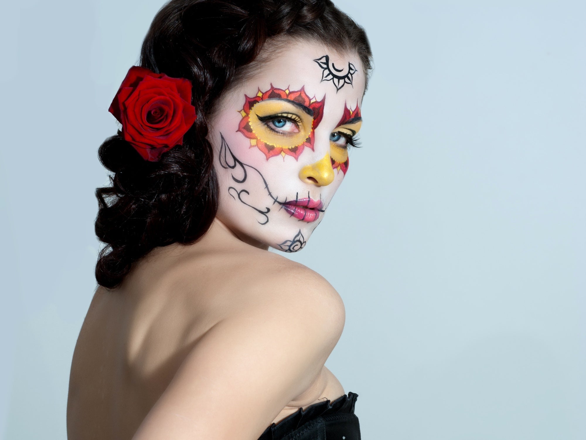 How to Safely Apply (and Remove) Halloween Face Paint Like an Expert